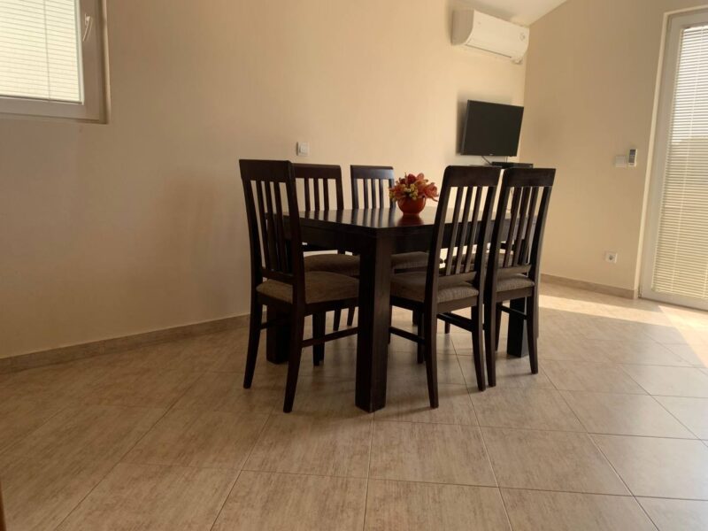 Rent a spacious two-room apartment in a quiet area of ​​Tivat #003192