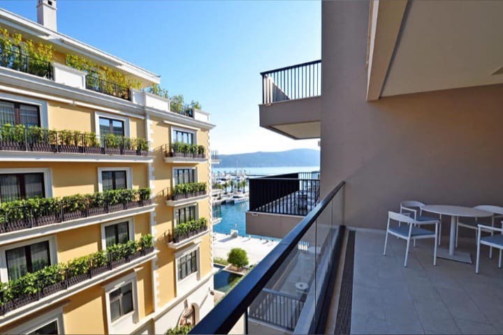 For sale one bedroom apartment in Porto Montenegro