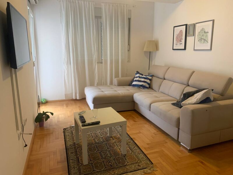 Rent a spacious apartment in the center of Budva #561108