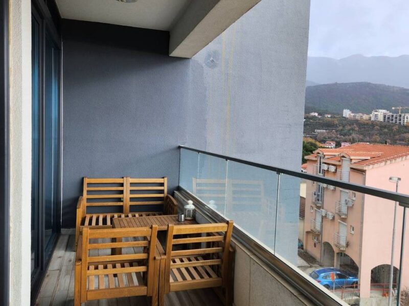 3 bedroom apartment in Budva for rent #579940