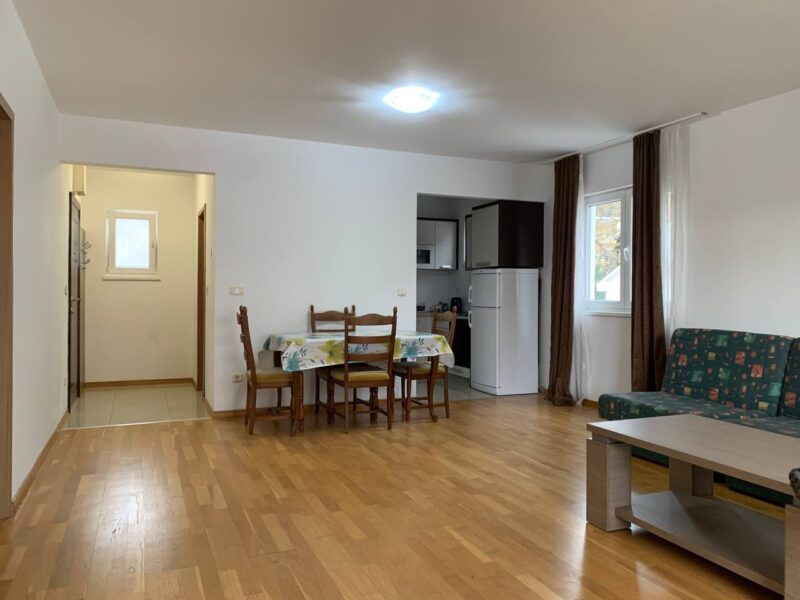 Rent-Buy a spacious apartment in the center of Budva #612652