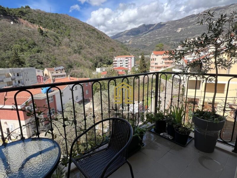 Modern 1 bedroom apartment in Becici for sale