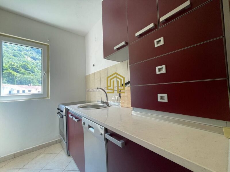 Selling a studio in Budva