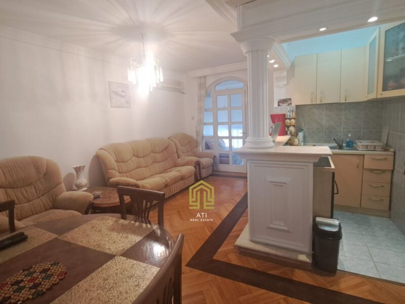 Two-bedroom apartment for rent in Budva before the season