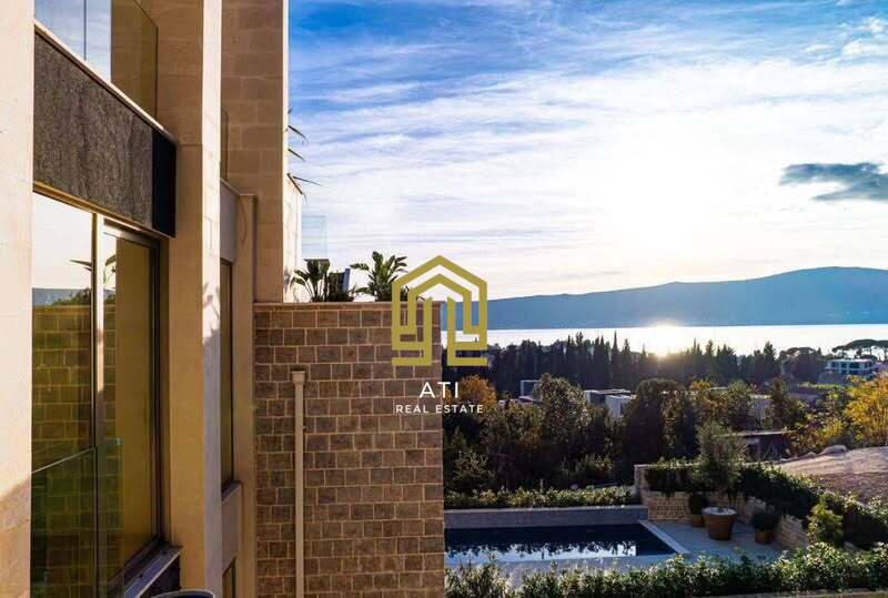 New townhouses for sale in the premium residential complex Lastva Park, Tivat